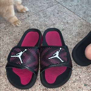 Jordan slippers